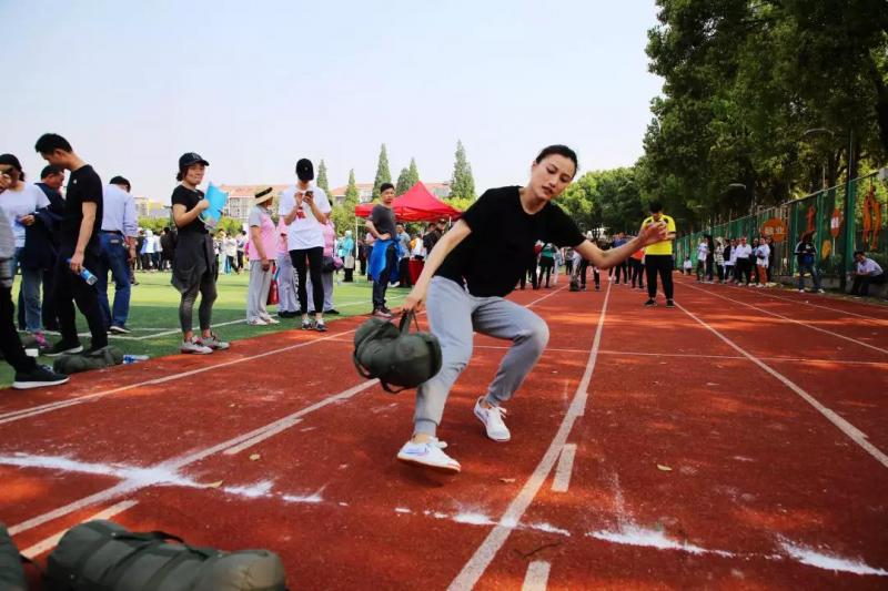 上海市社區(qū)<a href=http://www.wwwyw99966.com target=_blank class=infotextkey>健身</a>俱樂部