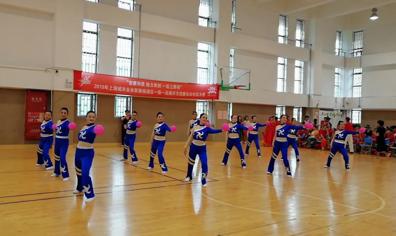 上海市社區(qū)<a href=http://www.wwwyw99966.com target=_blank class=infotextkey>健身</a>俱樂部 上海市社區(qū)<a href=http://www.wwwyw99966.com target=_blank class=infotextkey>健身</a>俱樂部