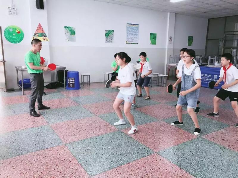 上海市社區(qū)<a href=http://www.wwwyw99966.com target=_blank class=infotextkey>健身</a>俱樂部