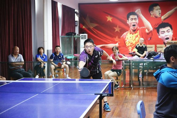 上海市社區(qū)<a href=http://www.wwwyw99966.com target=_blank class=infotextkey>健身</a>俱樂(lè)部 上海市社區(qū)<a href=http://www.wwwyw99966.com target=_blank class=infotextkey>健身</a>俱樂(lè)部