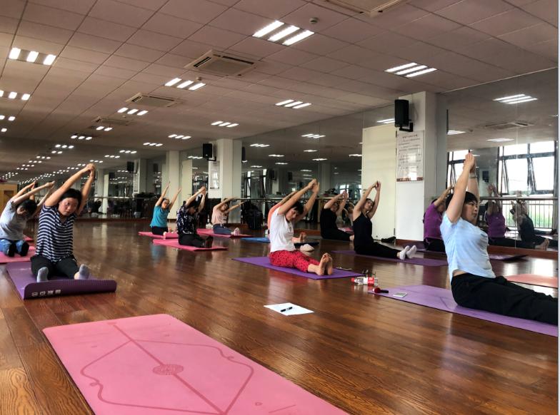 上海市社區(qū)<a href=http://www.wwwyw99966.com target=_blank class=infotextkey>健身</a>俱樂部 上海市社區(qū)<a href=http://www.wwwyw99966.com target=_blank class=infotextkey>健身</a>俱樂部