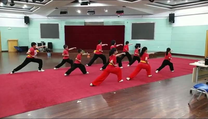 上海市社區(qū)<a href=http://www.wwwyw99966.com target=_blank class=infotextkey>健身</a>俱樂部 上海市社區(qū)<a href=http://www.wwwyw99966.com target=_blank class=infotextkey>健身</a>俱樂部