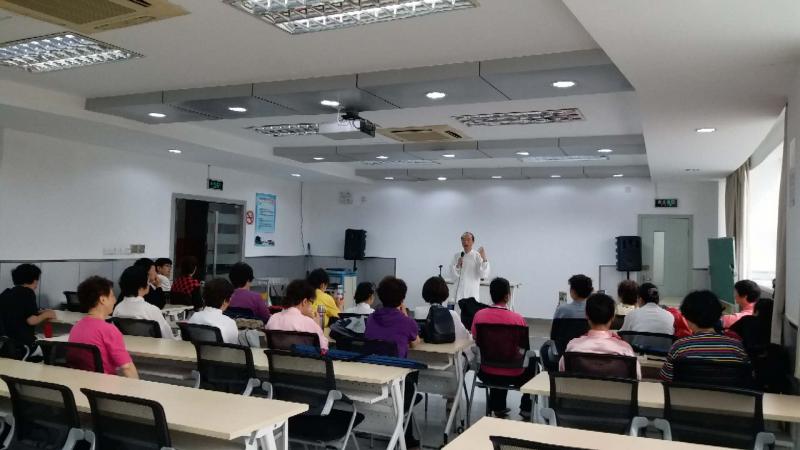 上海市社區(qū)<a href=http://www.wwwyw99966.com target=_blank class=infotextkey>健身</a>俱樂部