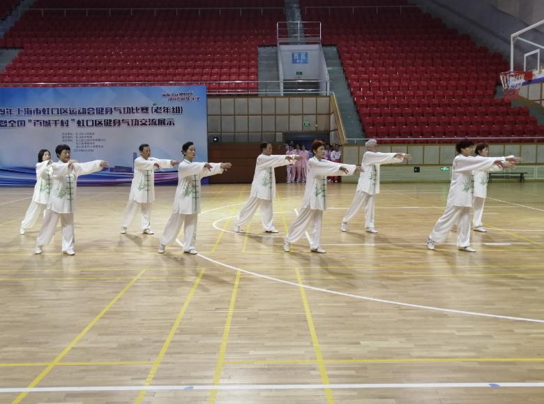 上海市社區(qū)<a href=http://www.wwwyw99966.com target=_blank class=infotextkey>健身</a>俱樂部