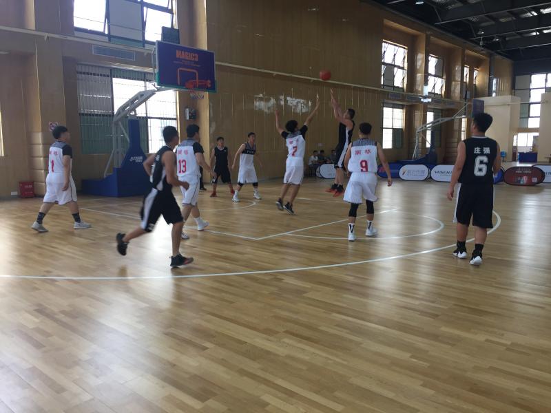 上海市社區(qū)<a href=http://www.wwwyw99966.com target=_blank class=infotextkey>健身</a>俱樂(lè)部 上海市社區(qū)<a href=http://www.wwwyw99966.com target=_blank class=infotextkey>健身</a>俱樂(lè)部