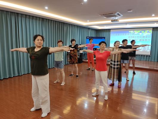 上海市社區(qū)<a href=http://www.wwwyw99966.com target=_blank class=infotextkey>健身</a>俱樂部 上海市社區(qū)<a href=http://www.wwwyw99966.com target=_blank class=infotextkey>健身</a>俱樂部