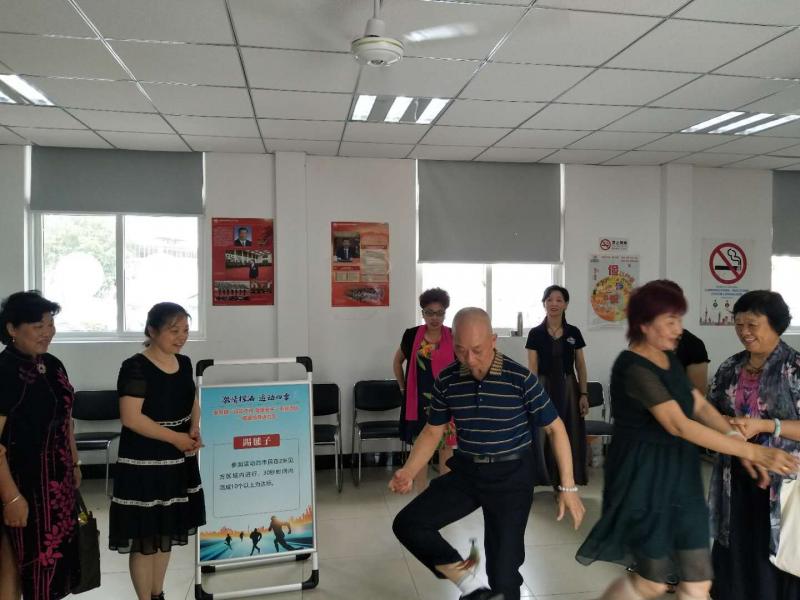 上海市社區(qū)<a href=http://www.wwwyw99966.com target=_blank class=infotextkey>健身</a>俱樂部 上海市社區(qū)<a href=http://www.wwwyw99966.com target=_blank class=infotextkey>健身</a>俱樂部