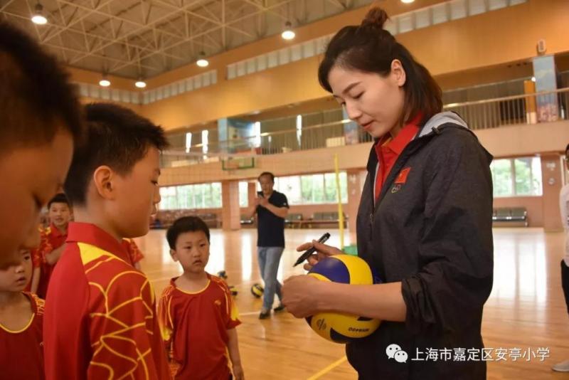 上海市社區(qū)<a href=http://www.wwwyw99966.com target=_blank class=infotextkey>健身</a>俱樂部