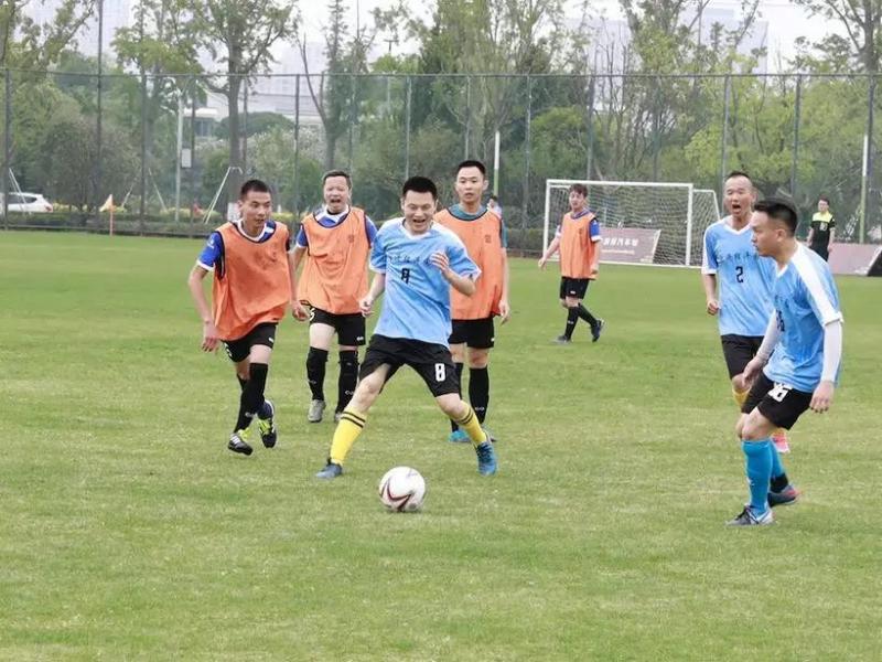 上海市社區(qū)<a href=http://www.wwwyw99966.com target=_blank class=infotextkey>健身</a>俱樂部