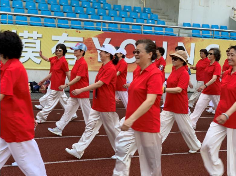 上海市社區(qū)<a href=http://www.wwwyw99966.com target=_blank class=infotextkey>健身</a>俱樂部