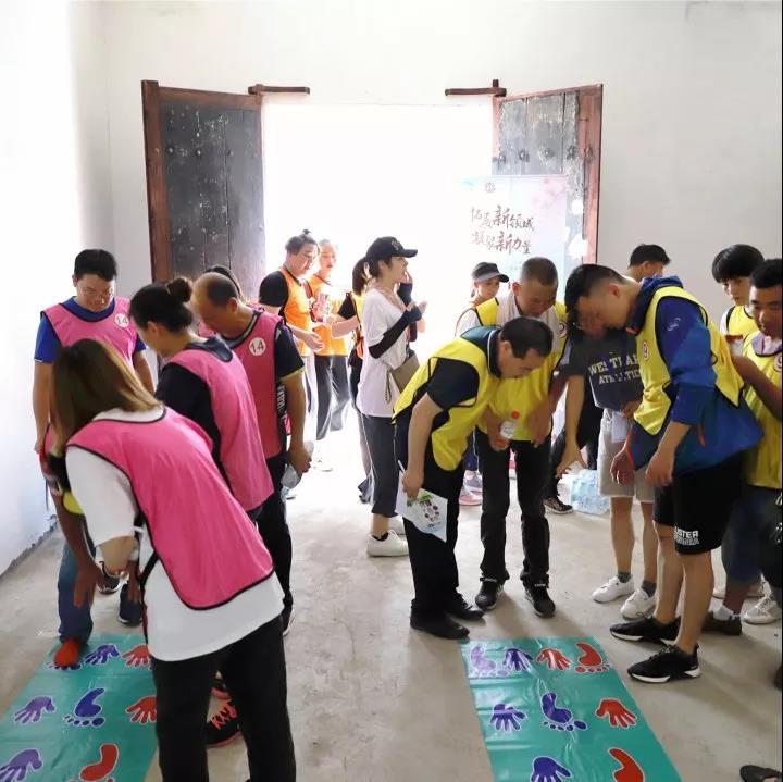 上海市社區(qū)<a href=http://www.wwwyw99966.com target=_blank class=infotextkey>健身</a>俱樂部 上海市社區(qū)<a href=http://www.wwwyw99966.com target=_blank class=infotextkey>健身</a>俱樂部