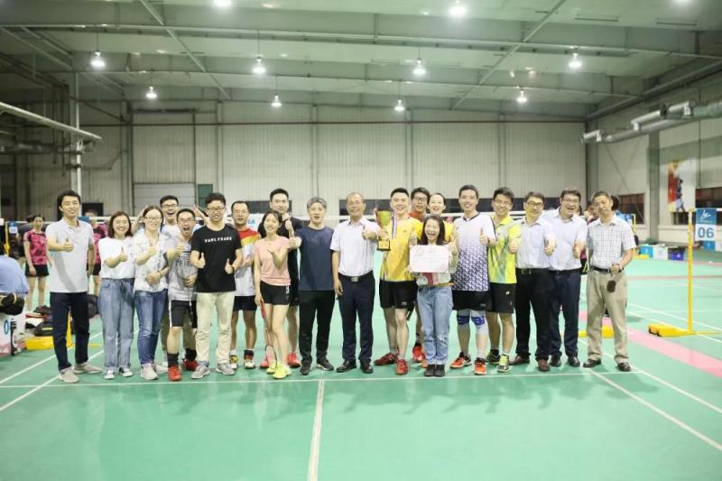 上海市社區(qū)<a href=http://www.wwwyw99966.com target=_blank class=infotextkey>健身</a>俱樂部