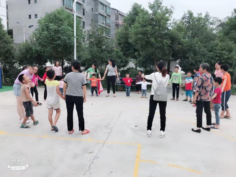 公益體彩在你身邊:邵陽雨溪社區(qū)——搭起老百姓身邊的<a href=http://www.wwwyw99966.com target=_blank class=infotextkey>健身</a>廣場 公益體彩在你身邊:邵陽雨溪社區(qū)——搭起老百姓身邊的<a href=http://www.wwwyw99966.com target=_blank class=infotextkey>健身</a>廣場