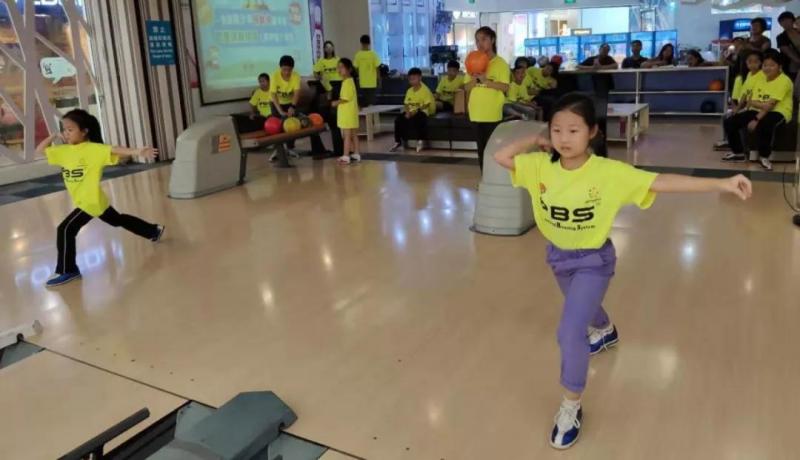 上海市社區(qū)<a href=http://www.wwwyw99966.com target=_blank class=infotextkey>健身</a>俱樂部