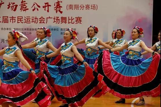 上海市社區(qū)<a href=http://www.wwwyw99966.com target=_blank class=infotextkey>健身</a>俱樂(lè)部