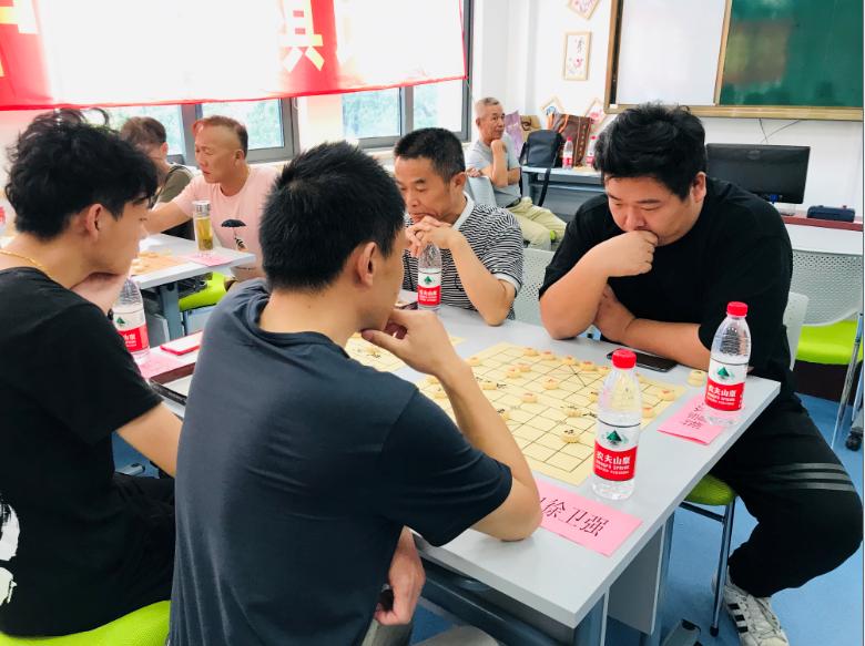 上海市社區(qū)<a href=http://www.wwwyw99966.com target=_blank class=infotextkey>健身</a>俱樂(lè)部