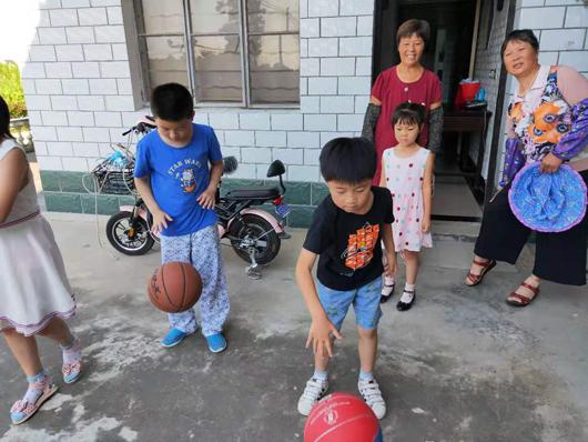 上海市社區(qū)<a href=http://www.wwwyw99966.com target=_blank class=infotextkey>健身</a>俱樂部