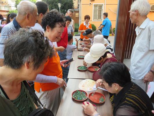 上海市社區(qū)<a href=http://www.wwwyw99966.com target=_blank class=infotextkey>健身</a>俱樂部