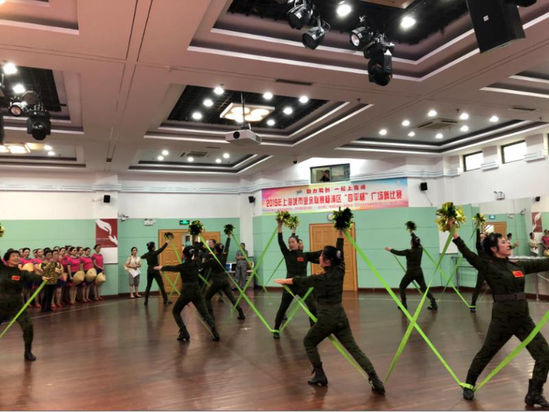 上海市社區(qū)<a href=http://www.wwwyw99966.com target=_blank class=infotextkey>健身</a>俱樂部