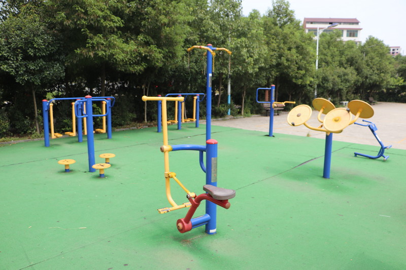 公益體彩在你身邊:邵陽雨溪社區(qū)——搭起老百姓身邊的<a href=http://www.wwwyw99966.com target=_blank class=infotextkey>健身</a>廣場 公益體彩在你身邊:邵陽雨溪社區(qū)——搭起老百姓身邊的<a href=http://www.wwwyw99966.com target=_blank class=infotextkey>健身</a>廣場