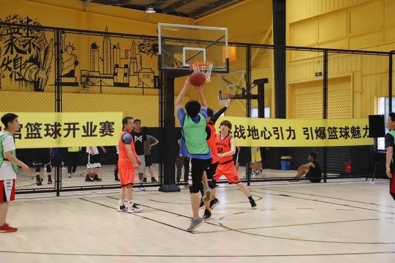 上海市社區(qū)<a href=http://www.wwwyw99966.com target=_blank class=infotextkey>健身</a>俱樂部