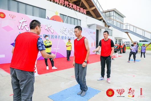 上海市社區(qū)<a href=http://www.wwwyw99966.com target=_blank class=infotextkey>健身</a>俱樂部 上海市社區(qū)<a href=http://www.wwwyw99966.com target=_blank class=infotextkey>健身</a>俱樂部