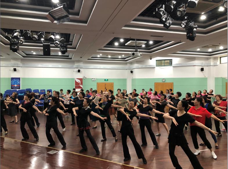 上海市社區(qū)<a href=http://www.wwwyw99966.com target=_blank class=infotextkey>健身</a>俱樂部