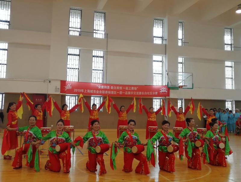 上海市社區(qū)<a href=http://www.wwwyw99966.com target=_blank class=infotextkey>健身</a>俱樂部 上海市社區(qū)<a href=http://www.wwwyw99966.com target=_blank class=infotextkey>健身</a>俱樂部