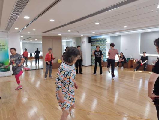 上海市社區(qū)<a href=http://www.wwwyw99966.com target=_blank class=infotextkey>健身</a>俱樂部 上海市社區(qū)<a href=http://www.wwwyw99966.com target=_blank class=infotextkey>健身</a>俱樂部