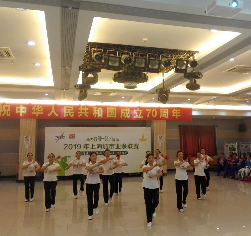 上海市社區(qū)<a href=http://www.wwwyw99966.com target=_blank class=infotextkey>健身</a>俱樂部