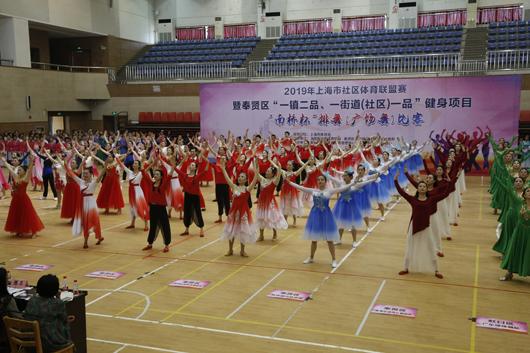 上海市社區(qū)<a href=http://www.wwwyw99966.com target=_blank class=infotextkey>健身</a>俱樂部 上海市社區(qū)<a href=http://www.wwwyw99966.com target=_blank class=infotextkey>健身</a>俱樂部