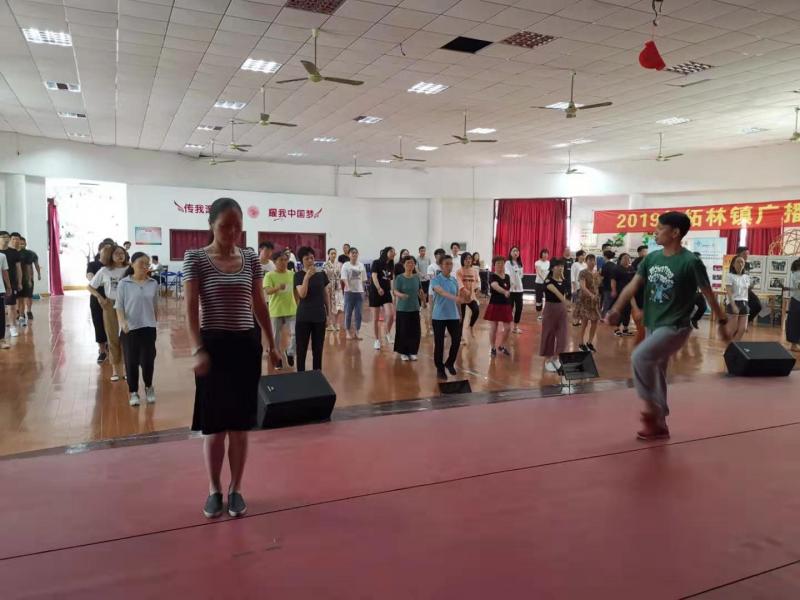 上海市社區(qū)<a href=http://www.wwwyw99966.com target=_blank class=infotextkey>健身</a>俱樂部 上海市社區(qū)<a href=http://www.wwwyw99966.com target=_blank class=infotextkey>健身</a>俱樂部