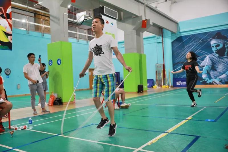 上海市社區(qū)<a href=http://www.wwwyw99966.com target=_blank class=infotextkey>健身</a>俱樂(lè)部