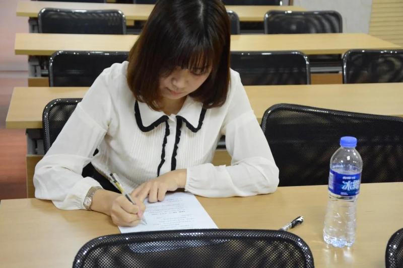 上海市社區(qū)<a href=http://www.wwwyw99966.com target=_blank class=infotextkey>健身</a>俱樂部