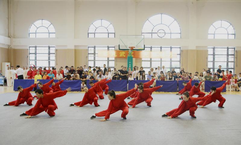 上海市社區(qū)<a href=http://www.wwwyw99966.com target=_blank class=infotextkey>健身</a>俱樂部