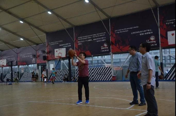 上海市社區(qū)<a href=http://www.wwwyw99966.com target=_blank class=infotextkey>健身</a>俱樂部 上海市社區(qū)<a href=http://www.wwwyw99966.com target=_blank class=infotextkey>健身</a>俱樂部