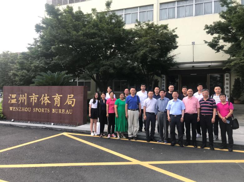 上海市社區(qū)<a href=http://www.wwwyw99966.com target=_blank class=infotextkey>健身</a>俱樂(lè)部