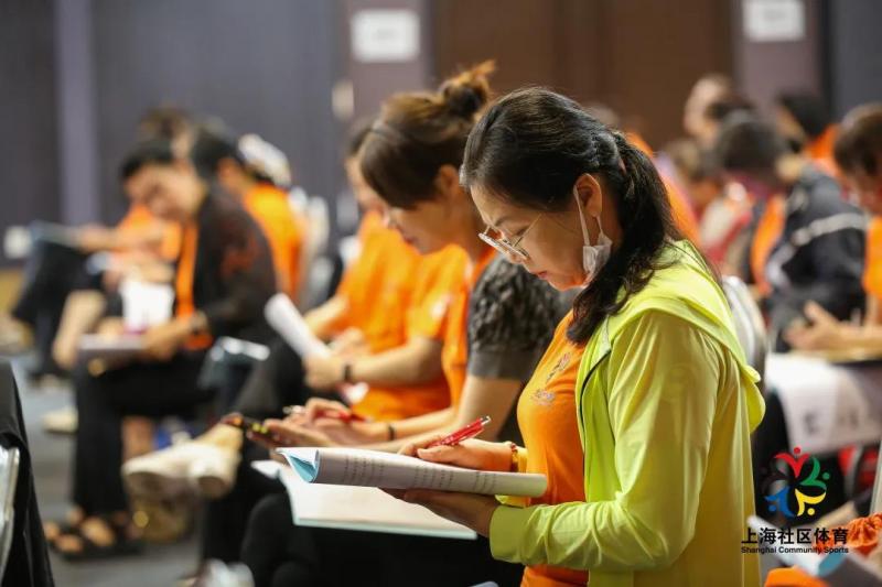 上海市社區(qū)<a href=http://www.wwwyw99966.com target=_blank class=infotextkey>健身</a>俱樂部