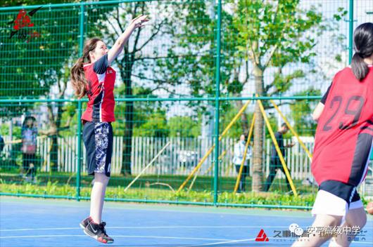 上海市社區(qū)<a href=http://www.wwwyw99966.com target=_blank class=infotextkey>健身</a>俱樂部