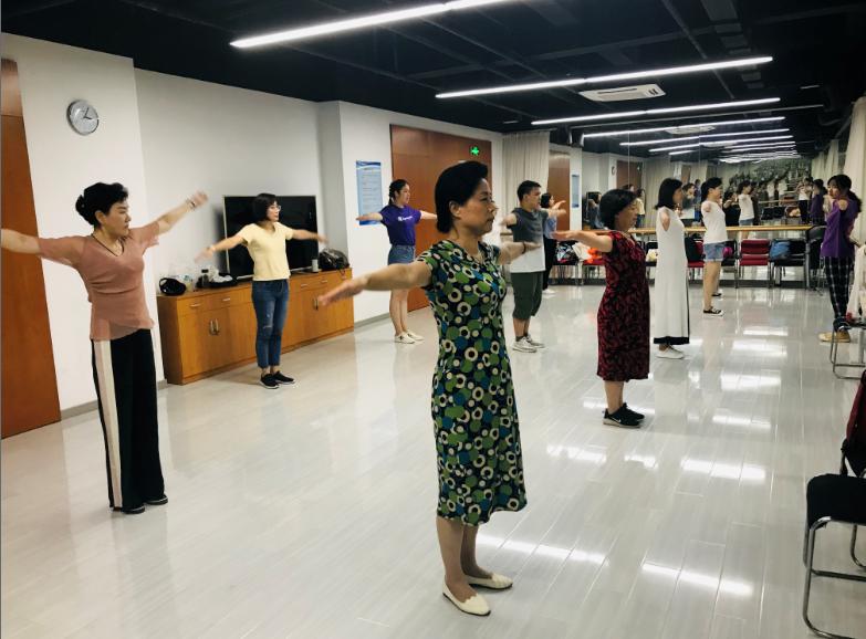 上海市社區(qū)<a href=http://www.wwwyw99966.com target=_blank class=infotextkey>健身</a>俱樂部 上海市社區(qū)<a href=http://www.wwwyw99966.com target=_blank class=infotextkey>健身</a>俱樂部