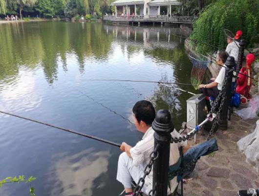 上海市社區(qū)<a href=http://www.wwwyw99966.com target=_blank class=infotextkey>健身</a>俱樂部