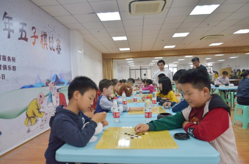 上海市社區(qū)<a href=http://www.wwwyw99966.com target=_blank class=infotextkey>健身</a>俱樂(lè)部