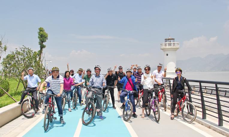 上海市社區(qū)<a href=http://www.wwwyw99966.com target=_blank class=infotextkey>健身</a>俱樂(lè)部