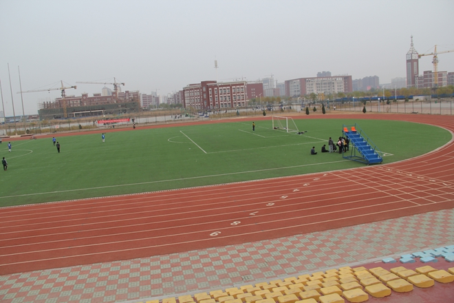 北京交通大學(xué)黃驊分校4*4<a href=http://www.wwwyw99966.com target=_blank class=infotextkey>塑膠跑道</a>工程實(shí)例