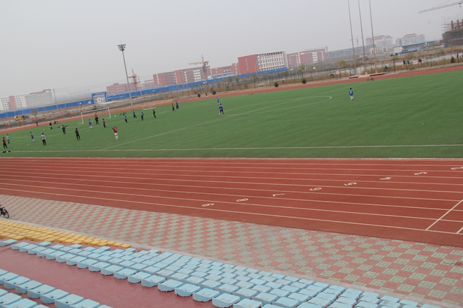 北京交通大學(xué)黃驊分校4*4<a href=http://www.wwwyw99966.com target=_blank class=infotextkey>塑膠跑道</a>工程實(shí)例