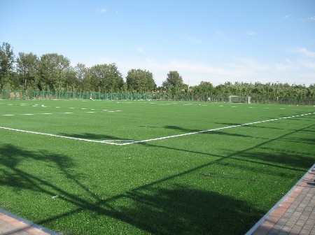 人造草坪足球場(chǎng)
