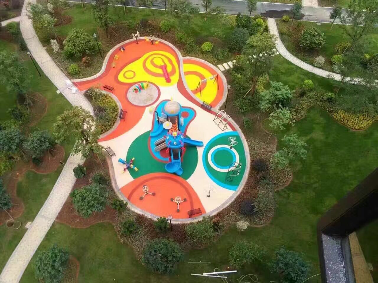 廣東某小區(qū)EPDM運(yùn)動場地