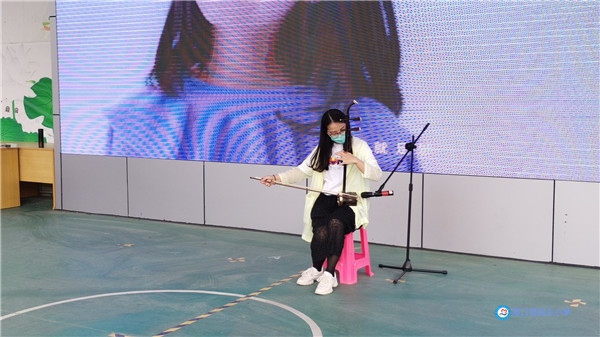 二胡演奏周天樂.jpg