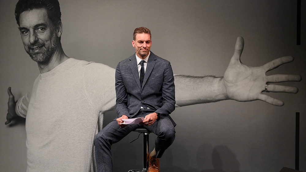 【NBA】加索爾宣布退役，發(fā)布會(huì)當(dāng)場(chǎng)卻為他落淚