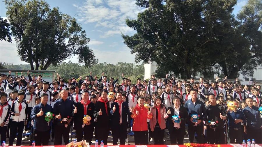 【關(guān)注】廣東體彩“快樂操場”攜手奧運(yùn)冠軍走進(jìn)汕尾陸河